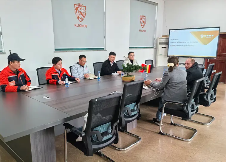 German Clients Visit KLIONCE Factory for Inspection & Exchan